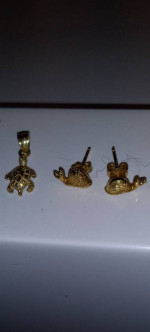 Beautiful 14kt Diamond Cut Sea Turtle Pendant/Whale Earrings