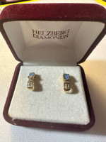 ————LIKE NEW HELZBERG DIAMOND & OPAL EARRINGS———————-