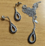 Black/White Diamond Necklace & Earring Set