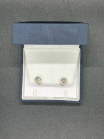 Custom 2G Diamond Gauges.