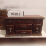 Jewelry boxes with jewelry