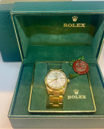 Rolex Oyster Perpetual Date - Model 15505 / 34mm