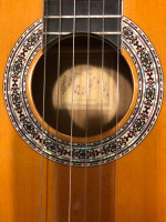 Esteban’s Clasical Gutar with case