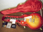 2022 Gibson Les Paul Deluxe 70s Cherry Sunburst
