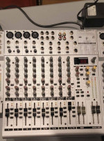 Behringer Mixers Eurorack MX 802A / MX 1604A / UB 1622FX PRO