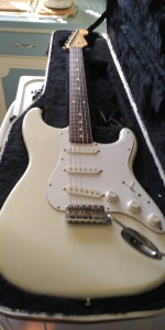 1992. Fender Squire . Stratocaster Wayne's World made in japan model