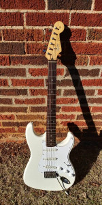 1992 fender squier. Stratocaster wayne's World model made in japan