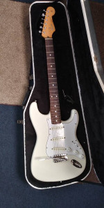 1992 fender squier. Stratocaster wayne's World model made in japan