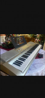 PIANO KEYBOARD