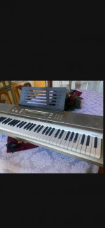 PIANO KEYBOARD
