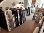 OVER 300 KEYBOARDS SYNTHESIZERS YAMAHA ROLAND KORG CASIO MOOG MUST GO!