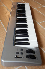 M-Audio Keystation 49e USB/MIDI Keyboard Controller w/ AC Power Supply