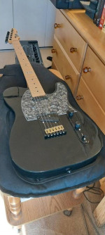 LTD TE-212 / Seymour Duncan "Hot Rails"-brass saddle