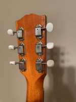 GIBSON J-35 REISSUE