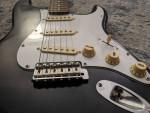 squire standard black parts caster / Mings electronics