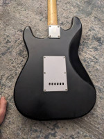 squire standard black parts caster / Mings electronics