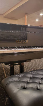 Concert grand I