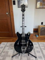 Guild Starfire V with case