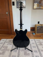 Guild Starfire V with case