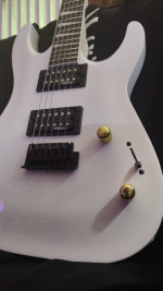 Jackson Dinky Electric Guitar | Snow White