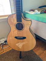 2021 Breedlove Oregon Concerto ce