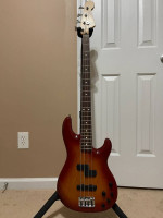 Fender Deluxe Zone Bass