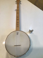 Deering Goodtime Open back banjo with extra tailpiece