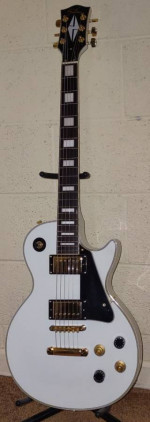 Stellar Les Paul Copy Guitar w/ Gig Bag