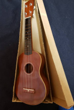 VINTAGE Japanese Hand Made Soprano UKULELE