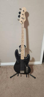 Squier Paranormal Series Jazz Bass - Modded