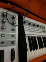 M audio Venom 49 key synthesizer