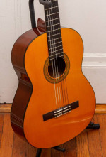 EXC Yamaha CG102 Classical Guitar & Gigbag