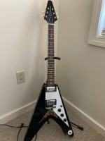 Epiphone flying v
