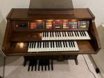VINTAGE--$5--LOWREY--FULL CONSOLE WITH BENCH--CIRCA 1980's