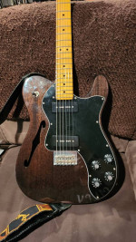 Fender Modern Player Telecaster Thinline Deluxe