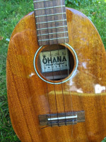 Ohana brand - all-solid Mahogany Concert-size Pineapple Ukulele