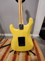 Fender Player Series Stratocaster HSH in Butter Cream finish