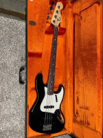 Fender Custom Shop Limited 1964 Jazz Bass