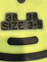 FINS BODY GLOVE SIZE 36-38  3-5  MADE IN ITALY