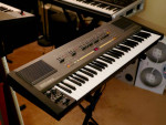 FULLY SERVICED RARE VINTAGE ROLAND HS60 (JUNO 106 with speakers!)