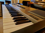 FULLY SERVICED RARE VINTAGE ROLAND HS60 (JUNO 106 with speakers!)