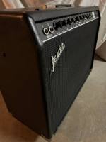 Fender FM 212R Solid State Amp