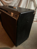 Fender FM 212R Solid State Amp