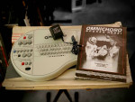 A VERY RARE VINTAGE SUZUKI OMNICHORD OM-84 IN ITS ORIGINAL BOX!