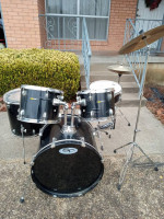 Drum set complete
