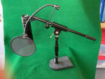 Condenser mic w/stand and pop filter