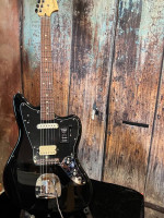 Fender Jaguar HS Player Series Gloss Black w/ Gig Bag, Mint w/ Sticker