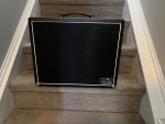 Monotone Speaker Cabinet with 12" Vintage 30 Celestion Speaker