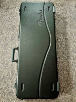 Fender Deluxe Molded Tele/Strat Case