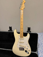 Fender American Stratocaster in Olympic white